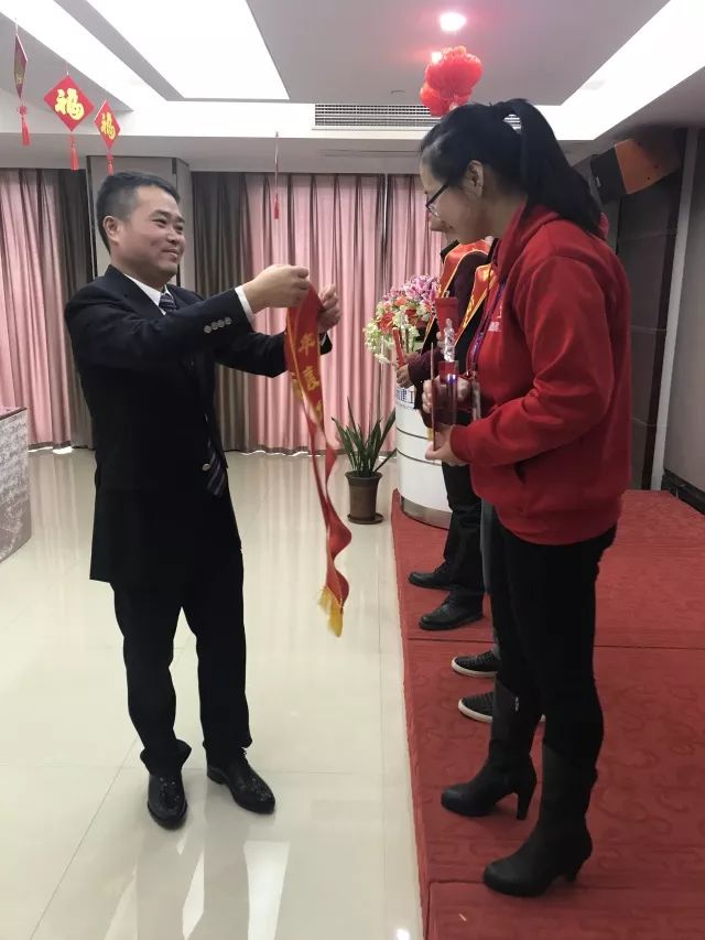 https://mmbiz.qpic.cn/mmbiz_jpg/7kYKj35eQM7ASDQxFXUT5Z6KTI41teiayTBu1maqurAyhxrXwaDr4zjLbjs209REUJeq1BUjPUj4KGEUIe1AL2g/640?wx_fmt=jpeg